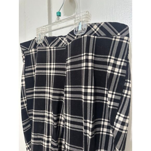 Torrid women’s size 1x-large plaid leggings - Picture 3 of 6